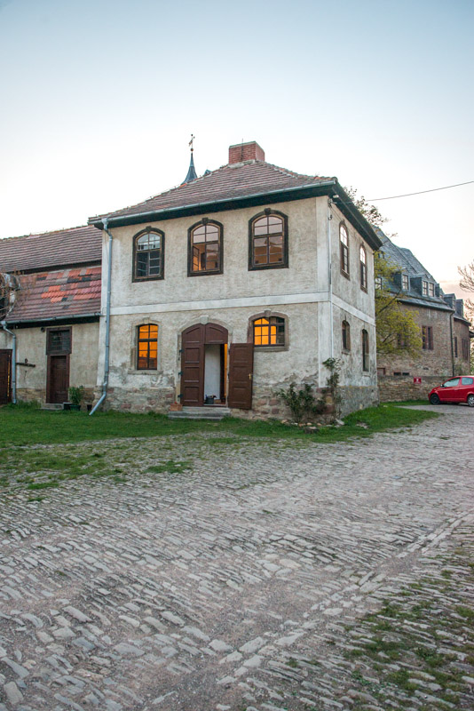 Burghof Kavaliershaus der Pension